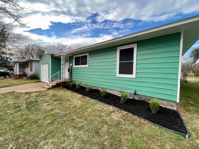 423 E Morton Street, Denison, TX 75021