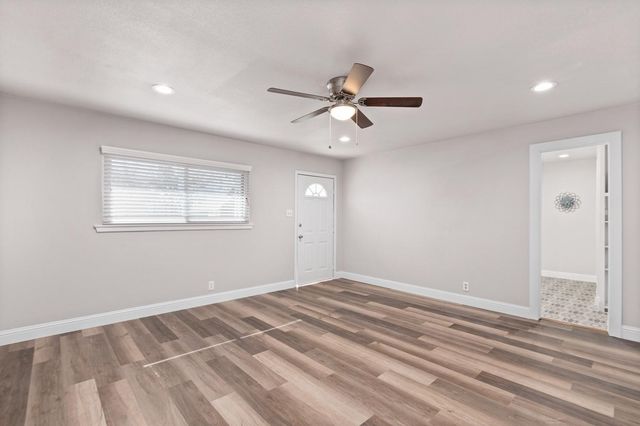 423 E Morton Street, Denison, TX 75021