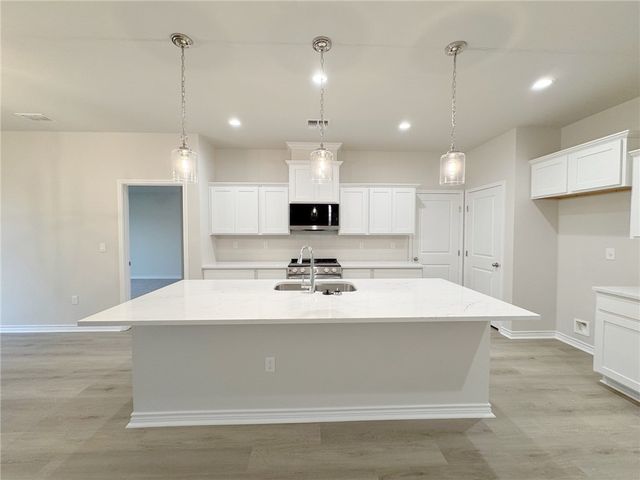 9202 Neesa Dr, Corpus Christi, TX 78410