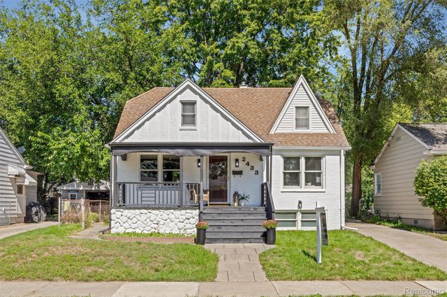 2433 Dallas Avenue, Royal Oak, MI 48067