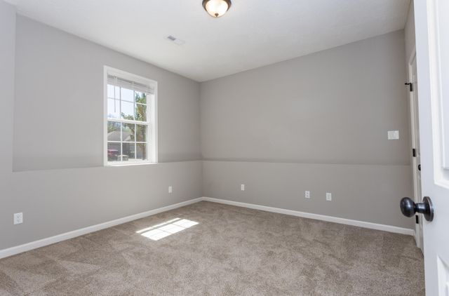 1929 W Springdale Street, Springfield, MO 65803