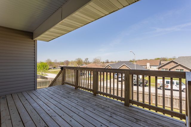 1929 W Springdale Street, Springfield, MO 65803