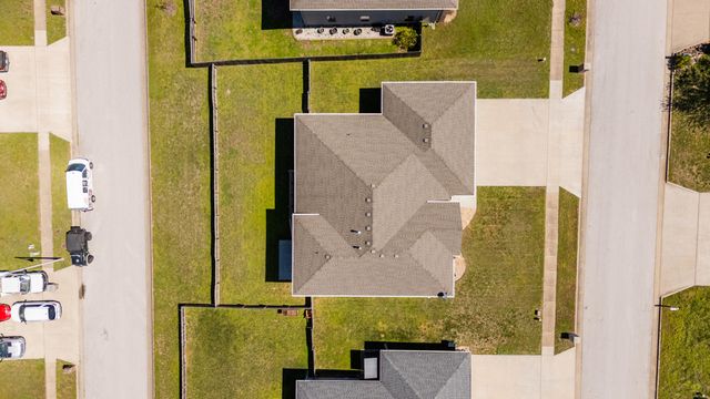 1929 W Springdale Street, Springfield, MO 65803