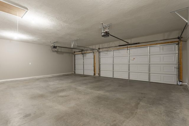 1929 W Springdale Street, Springfield, MO 65803