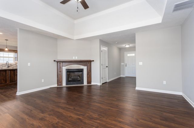 1929 W Springdale Street, Springfield, MO 65803