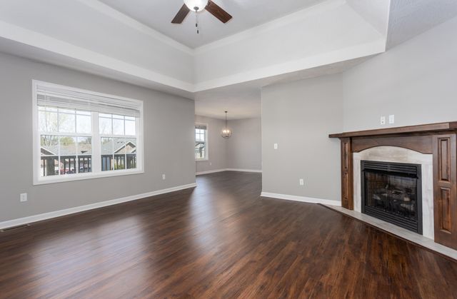 1929 W Springdale Street, Springfield, MO 65803