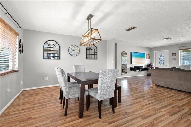 956 SE Browning Avenue, Port St. Lucie, FL 34983