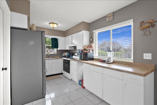 956 SE Browning Avenue, Port St. Lucie, FL 34983