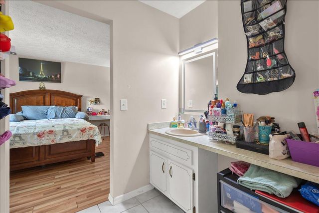 956 SE Browning Avenue, Port St. Lucie, FL 34983