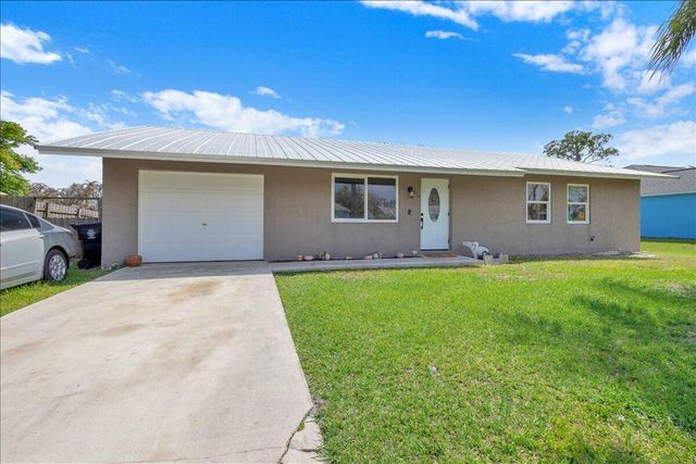 956 SE Browning Avenue, Port St. Lucie, FL 34983
