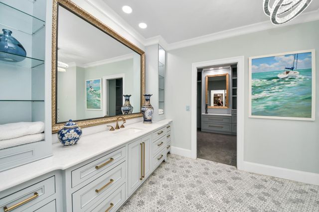 1114 W Cottage Street, Houston, TX 77009