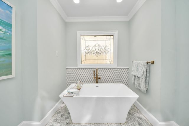 1114 W Cottage Street, Houston, TX 77009