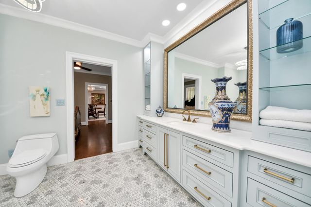1114 W Cottage Street, Houston, TX 77009