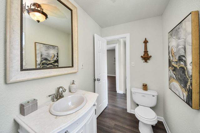 1114 W Cottage Street, Houston, TX 77009