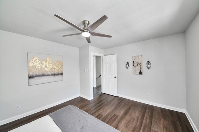 1114 W Cottage Street, Houston, TX 77009