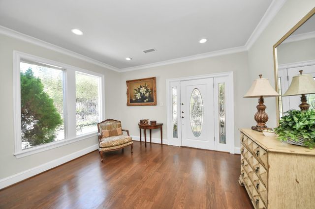 1114 W Cottage Street, Houston, TX 77009