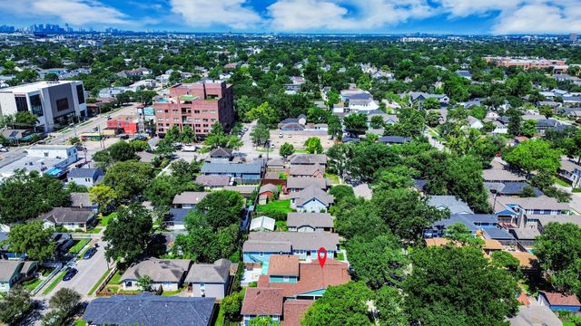 1114 W Cottage Street, Houston, TX 77009