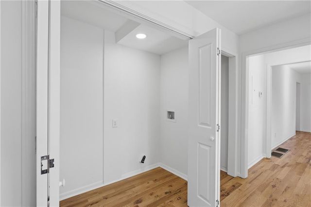 2415 Charleston Oaks Lane, Decatur, GA 30030