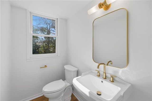 2415 Charleston Oaks Lane, Decatur, GA 30030