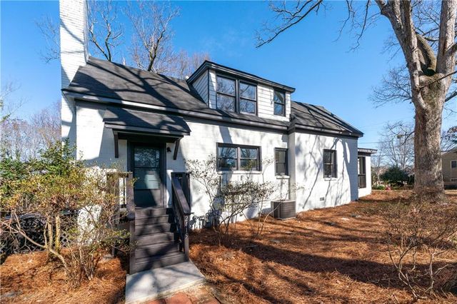 2415 Charleston Oaks Lane, Decatur, GA 30030