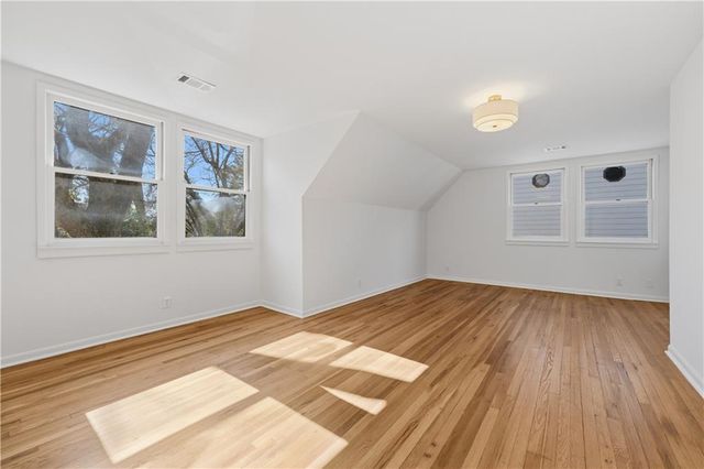 2415 Charleston Oaks Lane, Decatur, GA 30030