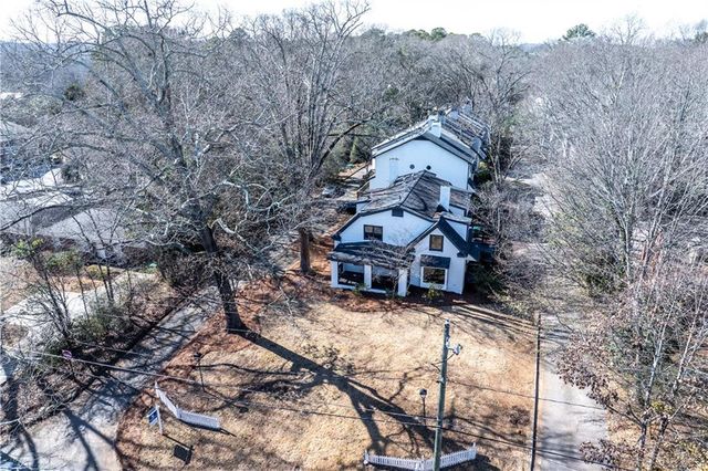 2415 Charleston Oaks Lane, Decatur, GA 30030