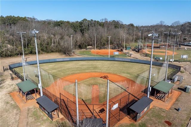 2415 Charleston Oaks Lane, Decatur, GA 30030