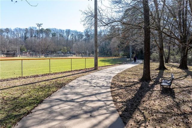 2415 Charleston Oaks Lane, Decatur, GA 30030