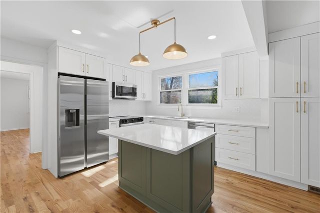 2415 Charleston Oaks Lane, Decatur, GA 30030