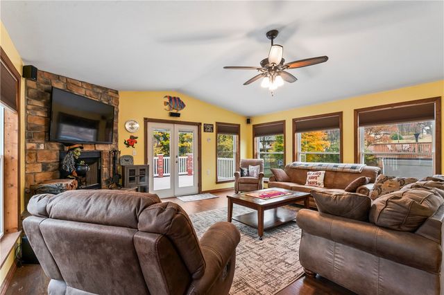 104 Allison Dr, Brighton Twp, PA 15009