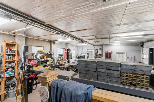 104 Allison Dr, Brighton Twp, PA 15009