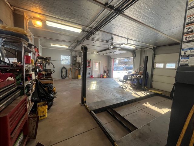 104 Allison Dr, Brighton Twp, PA 15009