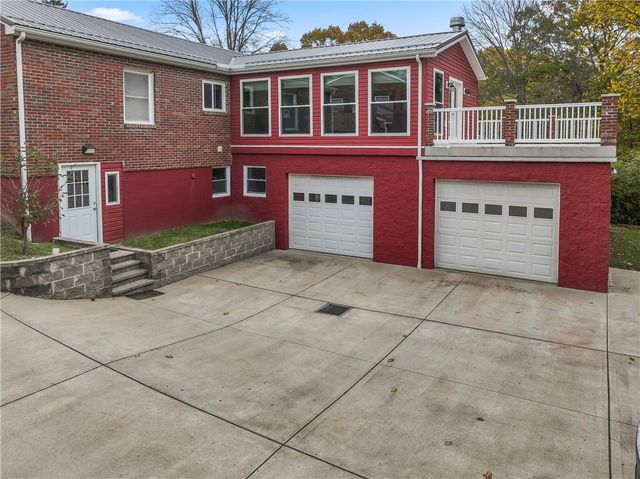 104 Allison Dr, Brighton Twp, PA 15009
