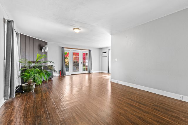 946 NE 12th Street, Grants Pass, OR 97526