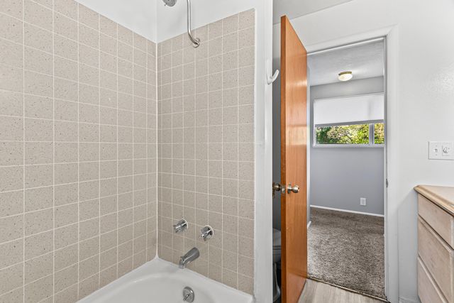 946 NE 12th Street, Grants Pass, OR 97526