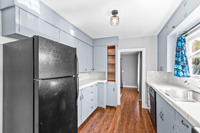 946 NE 12th Street, Grants Pass, OR 97526