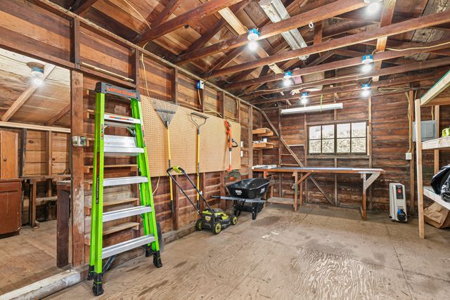 946 NE 12th Street, Grants Pass, OR 97526