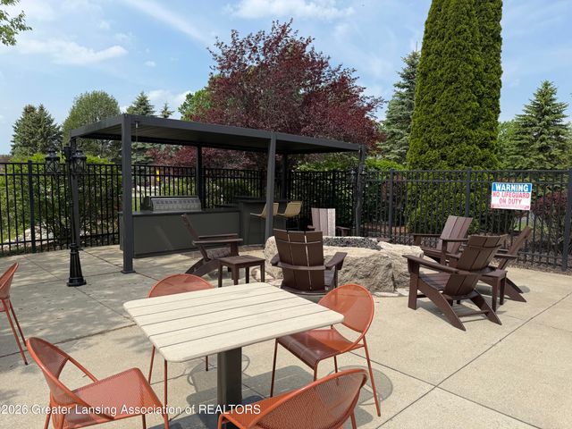 4024 Sierra Heights 60, Holt, MI 48842