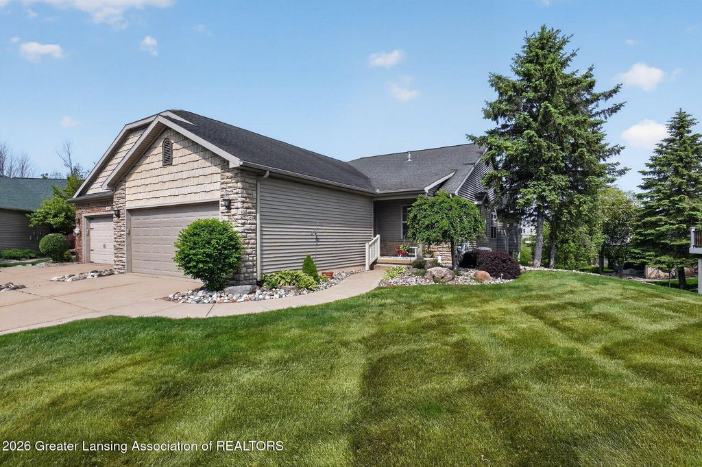 4024 Sierra Heights 60, Holt, MI 48842