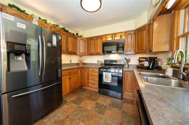335 Capitol, Holland, NY 14080