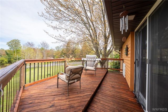 335 Capitol, Holland, NY 14080