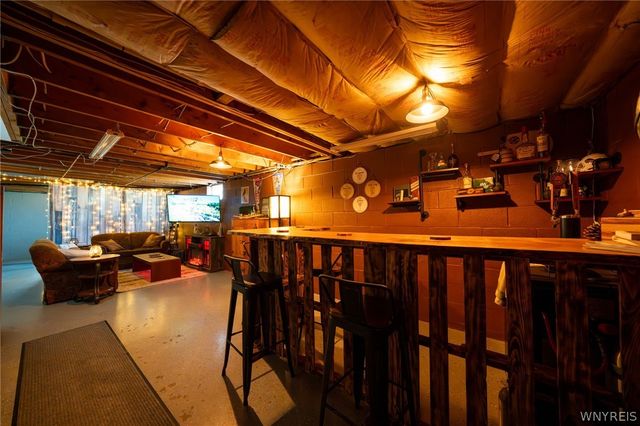 335 Capitol, Holland, NY 14080