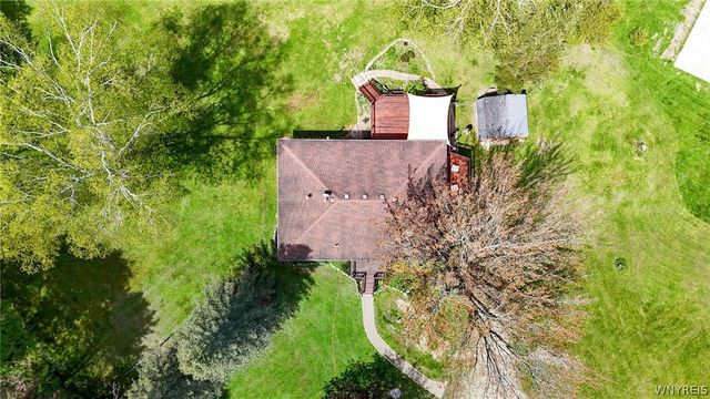 335 Capitol, Holland, NY 14080