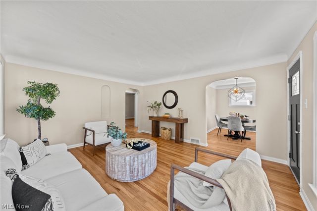 5803 Morningside Drive, Parma, OH 44129