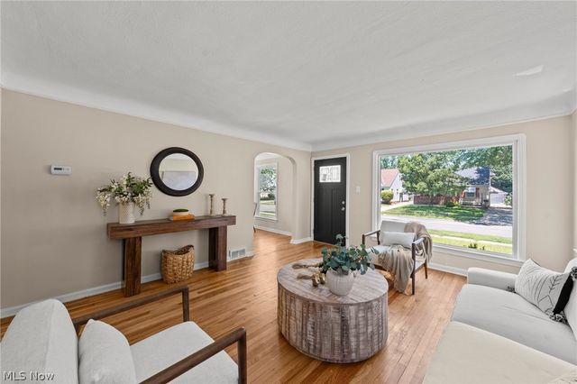 5803 Morningside Drive, Parma, OH 44129