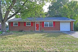 136 Bronwood Street, New Lebanon, OH 45345