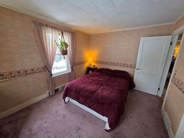 1023 Main Street, Laconia, NH 03246