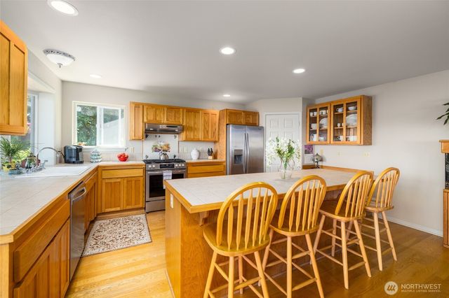 2205 Cranes Landing Drive, Greenbank, WA 98253