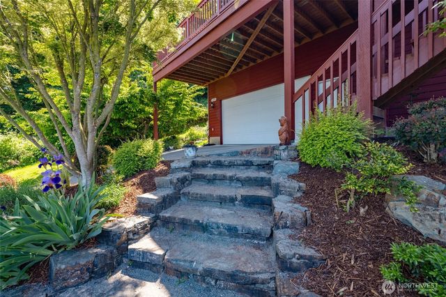 2205 Cranes Landing Drive, Greenbank, WA 98253