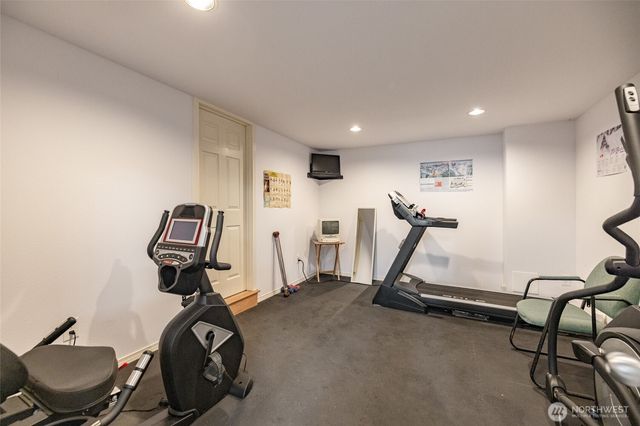 2205 Cranes Landing Drive, Greenbank, WA 98253